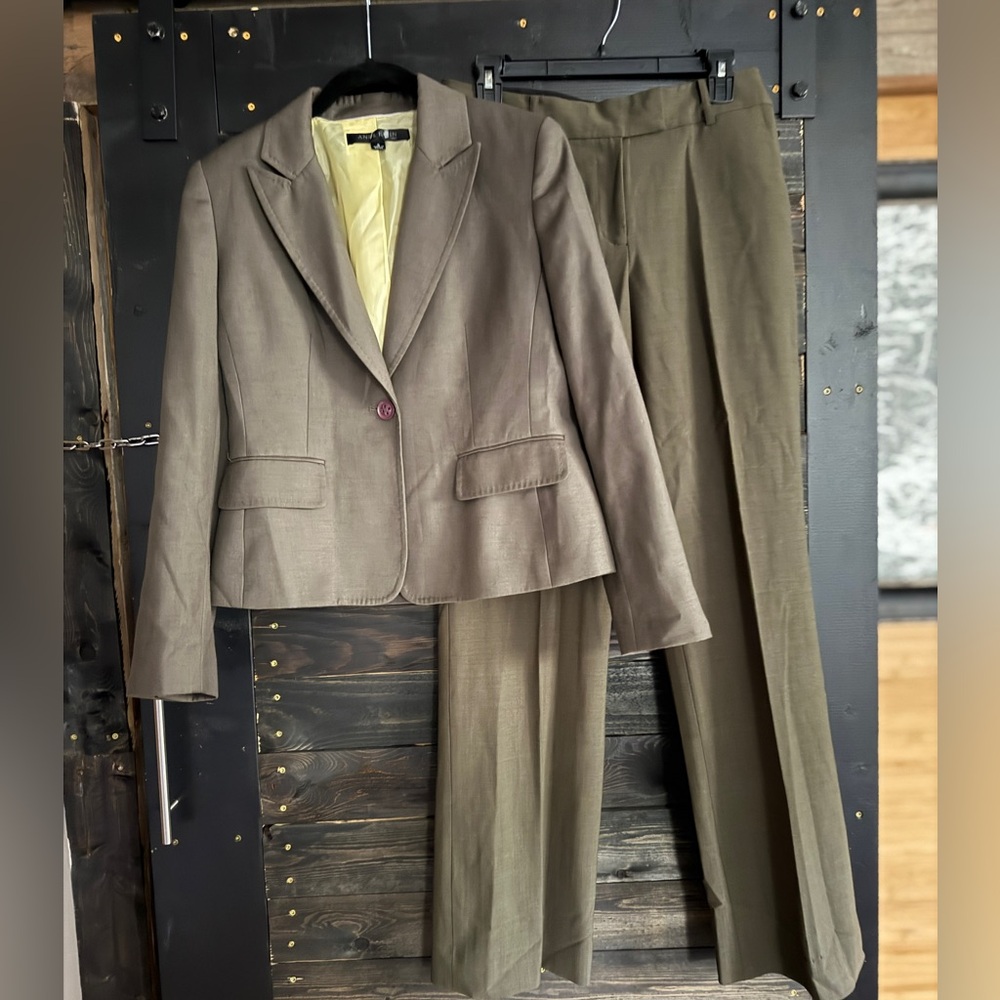 Anne Klein Olive Suit Blazer and Pants Set